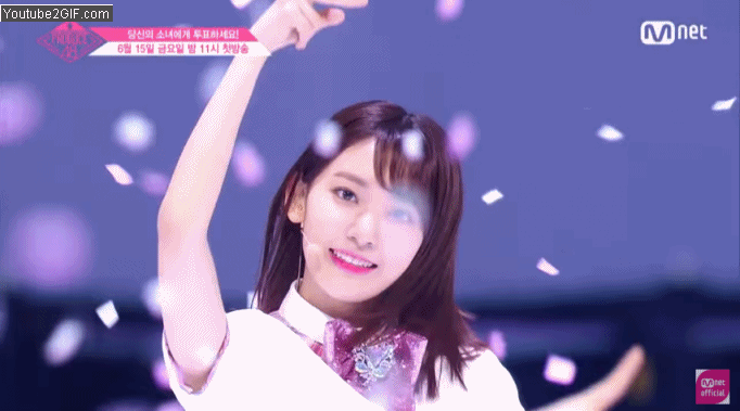 180805 101.gif - 什麼你還沒追PRODUCE 48？日韓選秀大戰，鎖定這些人立馬跟上進度！