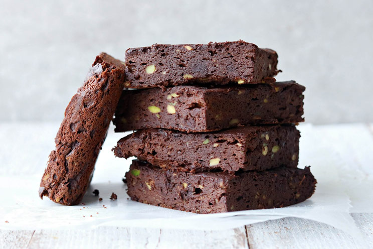 SCHEMA-PHOTO-Keto-Avocado-Chocolate-Brownies.jpg