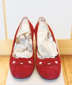 Did you know that newspaper can be used to neutralize odors in the refrigerator? It can also be used as a shoe deodorizer! Simply ball up two sheets of newspaper and insert one into each stinky shoe and overnight it will remove the odor! It also works for drying out shoes. When finished deodorizing, toss the paper in your recycle bin.... Have to try. My hubby has stinky shoes! Lol!