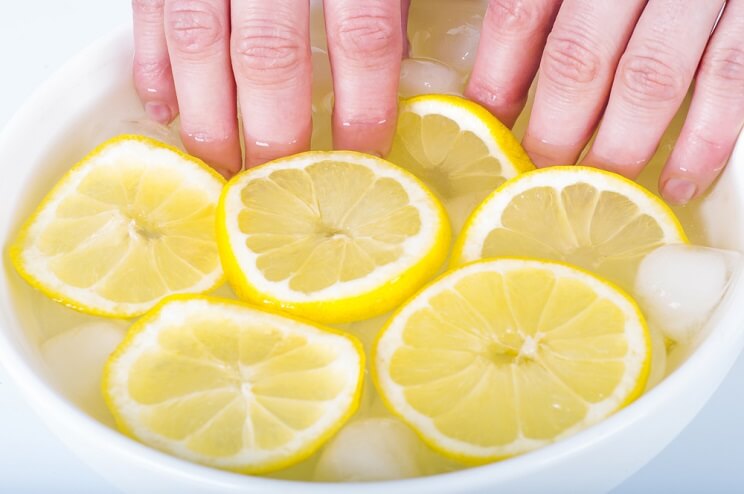 lemon-nail-cleaner.jpg