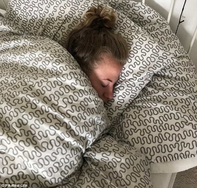 18 Year Old Girl With Rare ‘sleeping Beauty Syndrome Reveals How