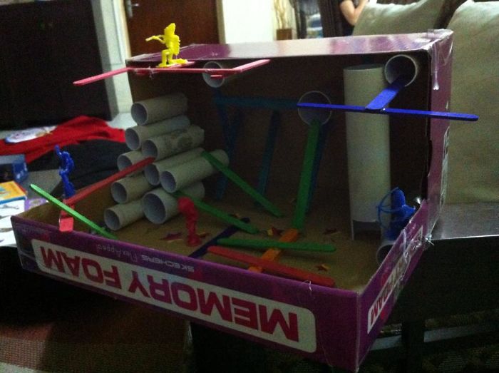 Battlefield Made From Shoe Boxes, Egg Containers And Other Stuffs
