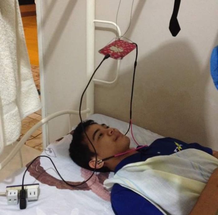 A Meter Of Tie Wire Will Do The Trick.