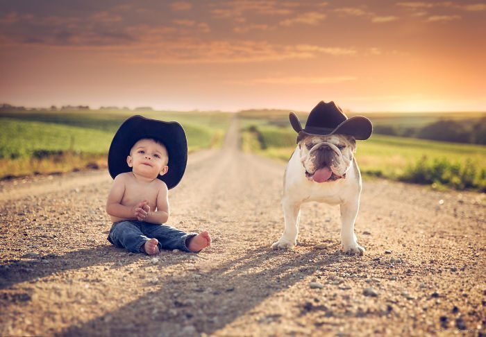 kids-with-dogs-102__700