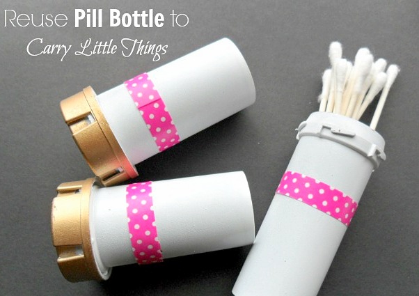 pill-bottle-q-tips