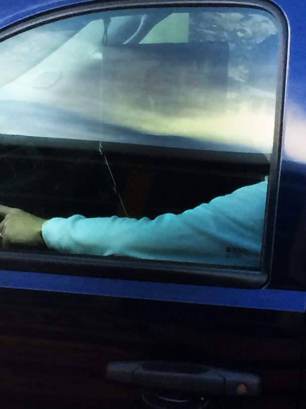 This Guy Watching "The Office" On His Laptop While Driving