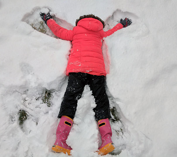  Explained How To Make "Snow Angels" To My Kids. Forgot One Important Detail