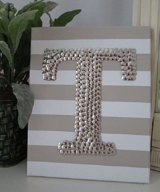 Thumbtacks Are Way More Versatile Than You Think. Here Are 35 Stunning