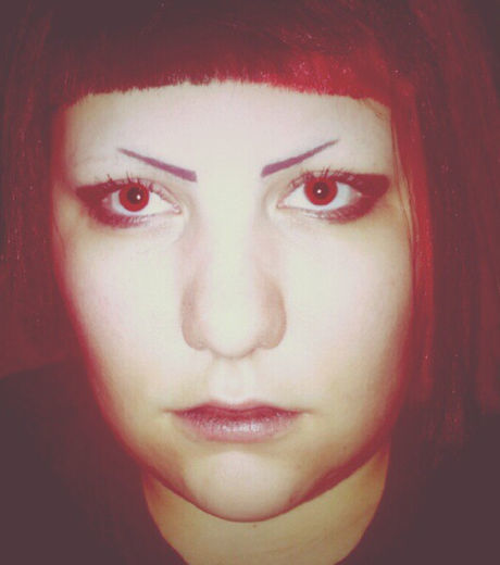 20 fotos de mulheres que acabaram com as suas sobrancelhas