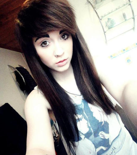 20 fotos de mulheres que acabaram com as suas sobrancelhas