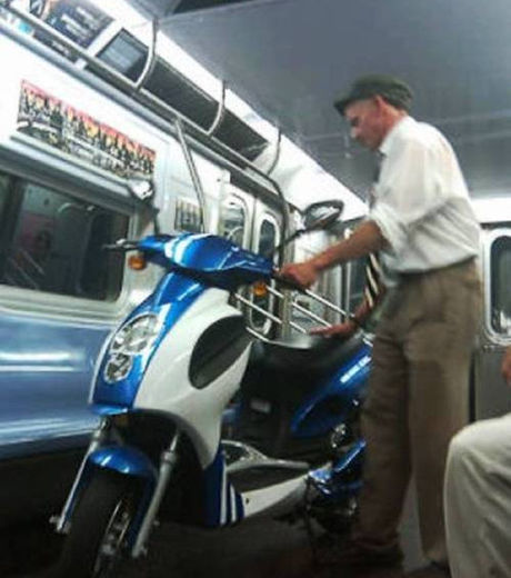 23 fotos das pessoas mais bizarras do metrô