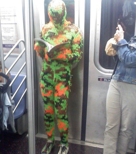 23 fotos das pessoas mais bizarras do metrô