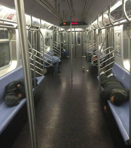 23 fotos das pessoas mais bizarras do metrô