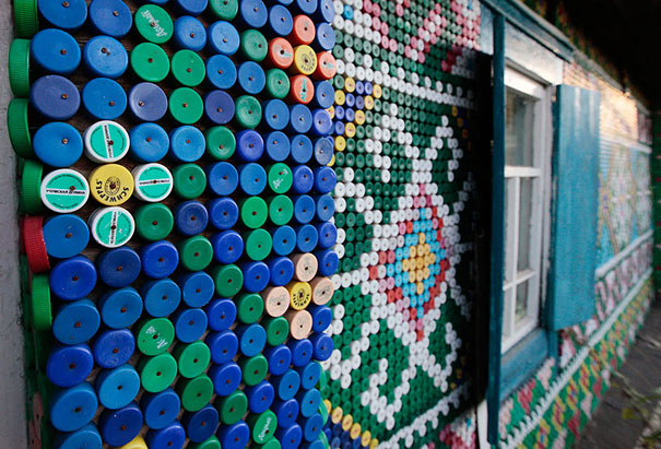 plastic-bottles-recycling-ideas-30