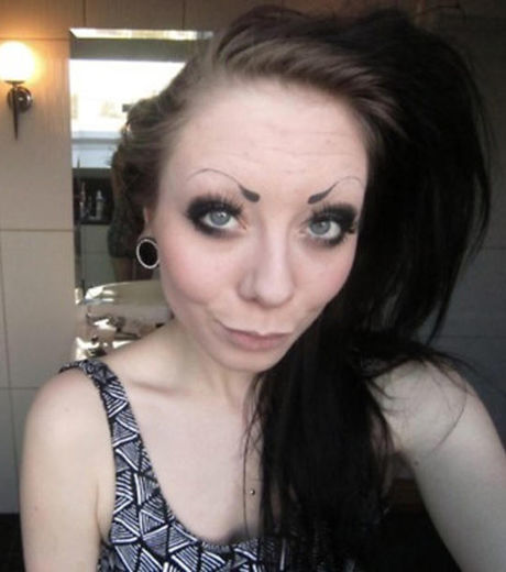 20 fotos de mulheres que acabaram com as suas sobrancelhas