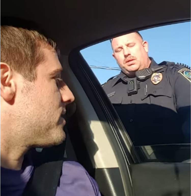 Policeman Caught Lying About A New Law To Uber Driver Who S Actually A Lawyer Small Joys