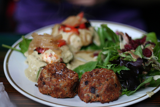 5353467359_b1c2c0b8c7_z