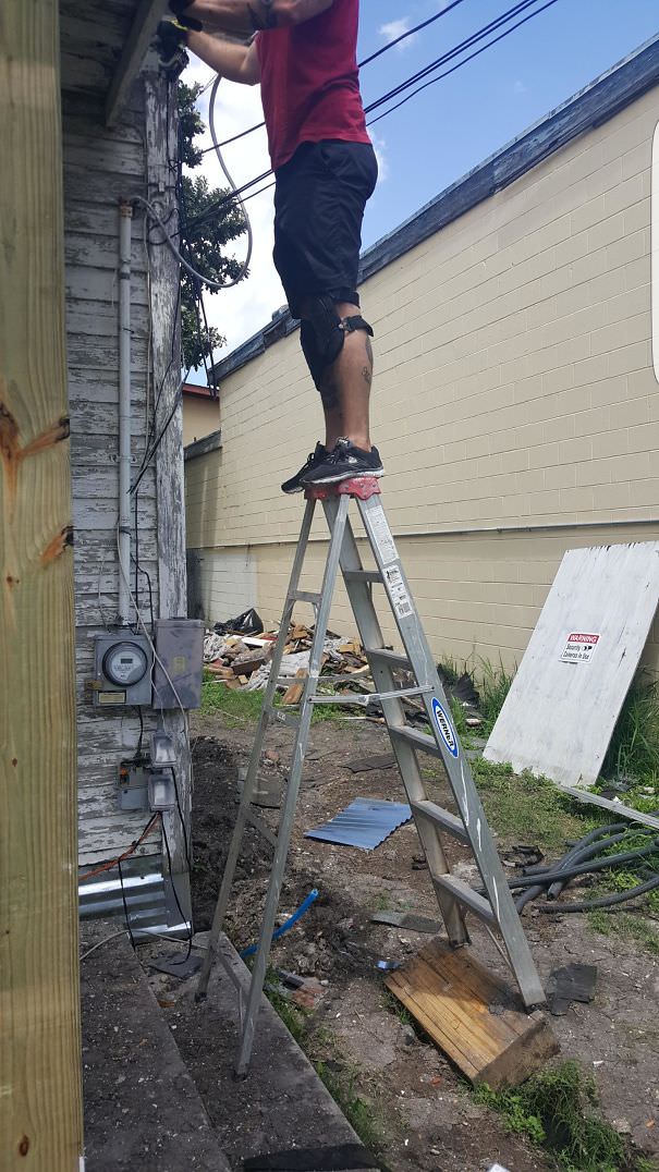  Crazy men doing dangerous things