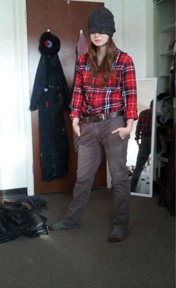  Friend Lost His Pants With Phone Inside, Once Pants Were Recovered, Found This Picture On The Phone