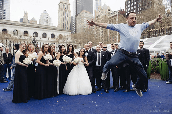 funny wedding photobomb 17