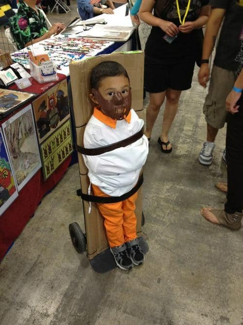 parenting halloween costume fails 1.1