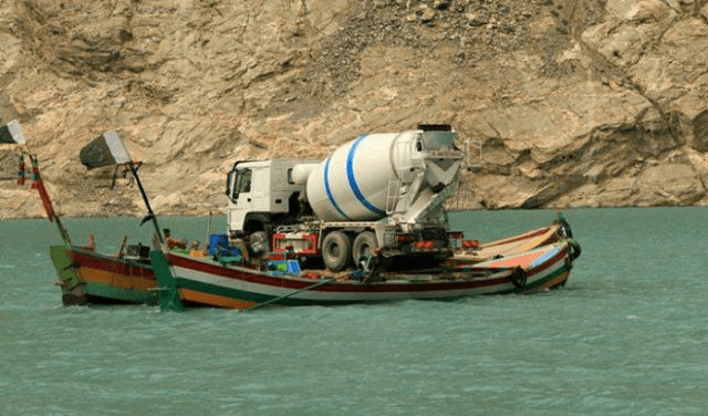 people carrying too much in car 12