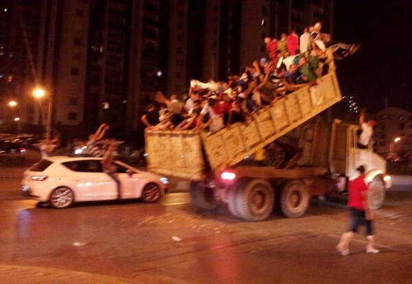 via: dailypicksandflicks.com