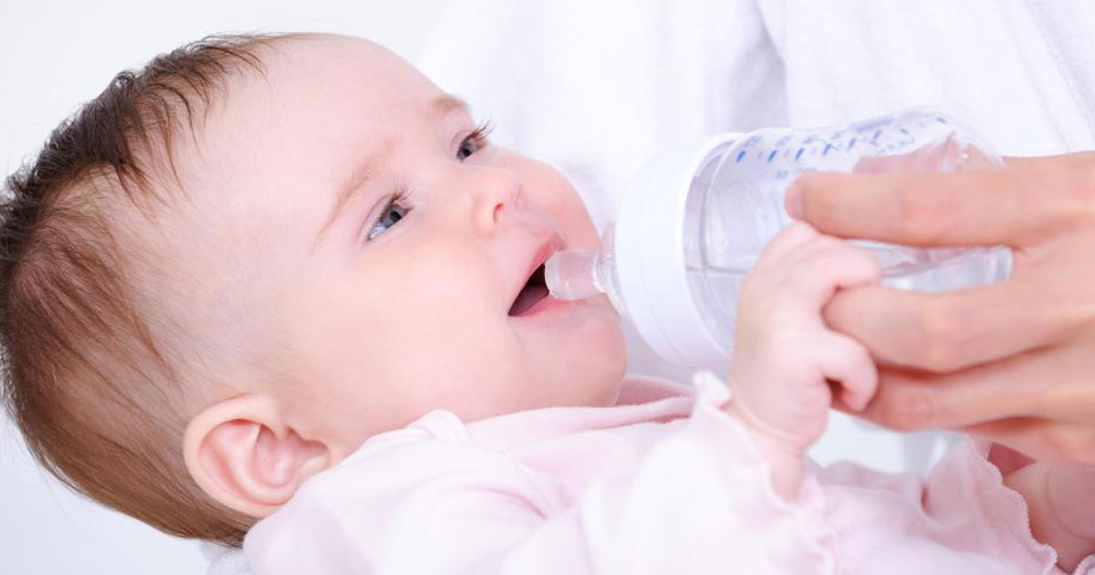 Experts Warn That Giving Your Baby Water Could Kill Them Small Joys