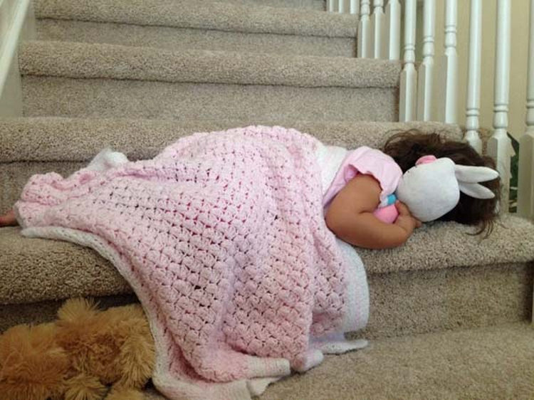 25 Kids Sleeping in the Strangest Places - She adorably couldn