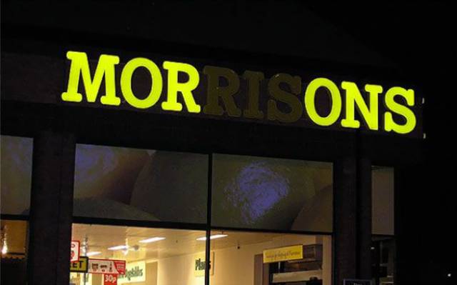 28 Of The Most Hilarious Neon Sign Fails Ever