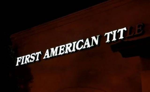 28 Of The Most Hilarious Neon Sign Fails Ever