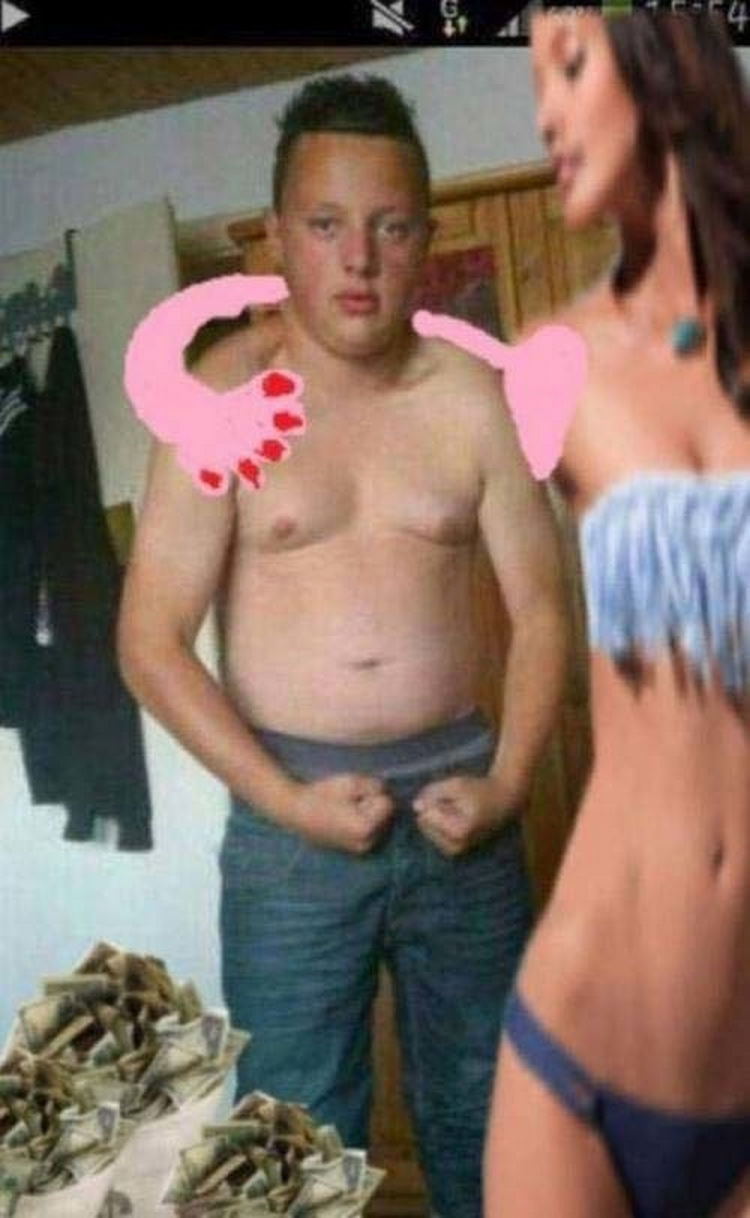 44 Incredibly Funny Pictures That Will Make You Smile - Working on his Photoshop skills.