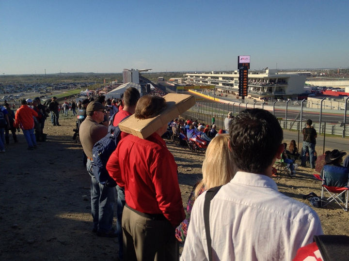 51 Crazy Life Hacks - Finished eating your pizza? Use the box as a sun visor!