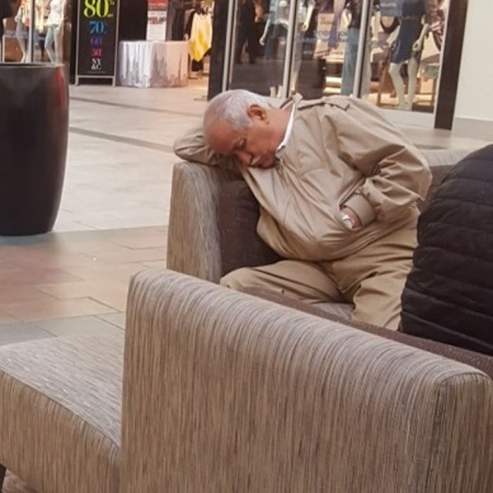 Funny-Miserable-Men-Shopping-Photos Funny-Miserable-Men-Shopping-Photos
