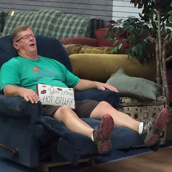 Funny-Miserable-Men-Shopping-Photos Funny-Miserable-Men-Shopping-Photos
