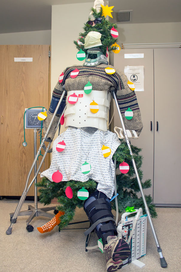 20+ Creative Christmas Decorations For Hospitals Small Joys