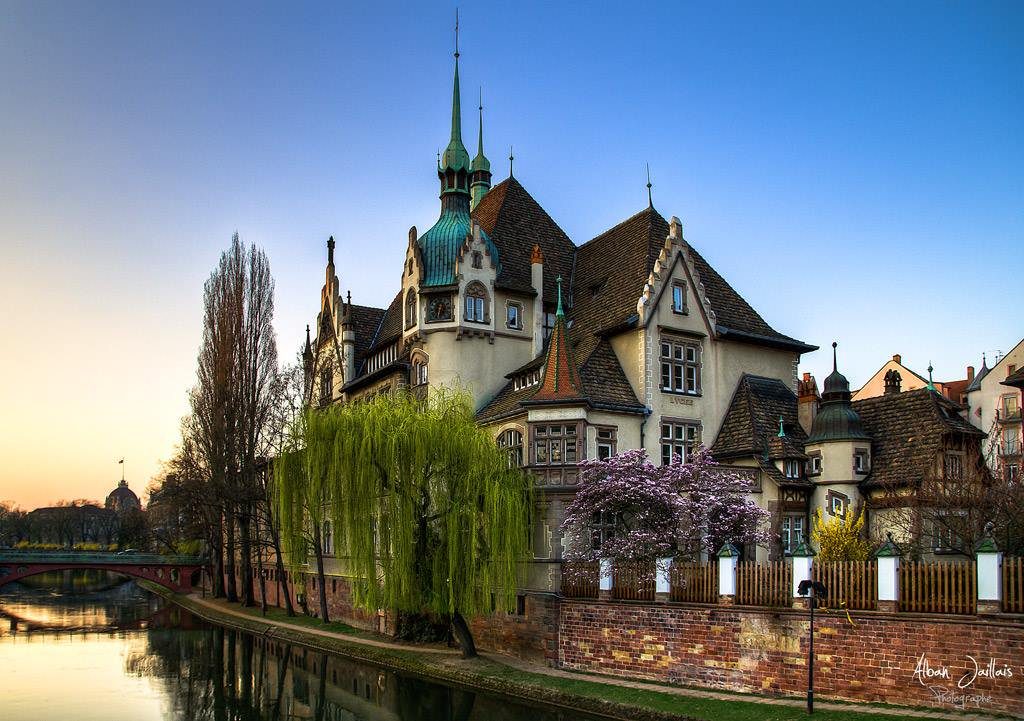 Les 10 Plus Grands Lycées De France En Taille 15 plus beaux lycées de France : des trésors d'architecture - Vonjour
