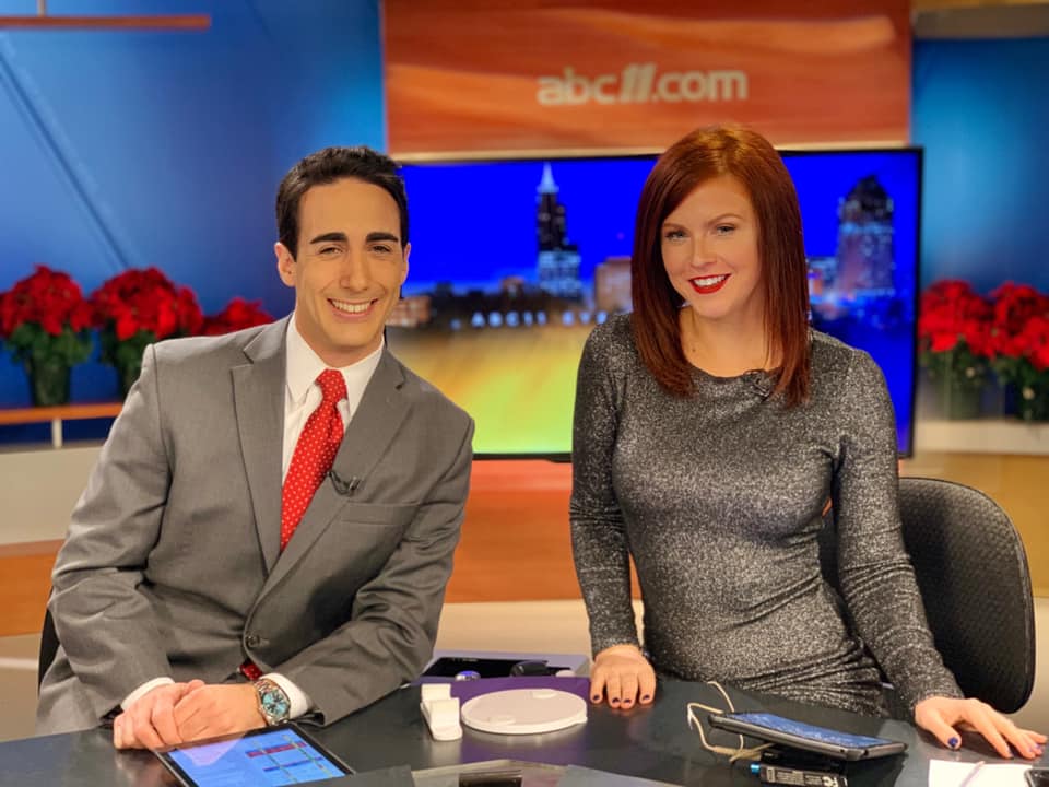 Julie Wilson Who Rescued A Dog From Flood Received An Award For Her Act Of Kindness Small Joys