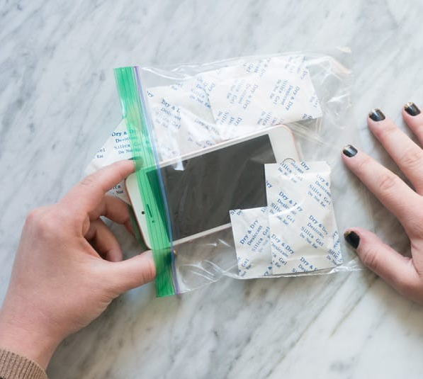 Silicon Gel Packets Are Not Waste, Here Are Its 6 Amazing Uses Small Joys