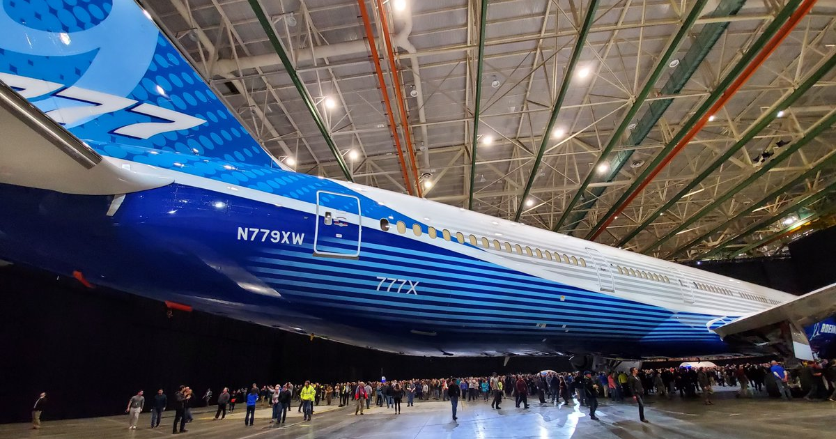 boeing-unveils-world-s-longest-plane-and-it-s-more-amazing-than-you