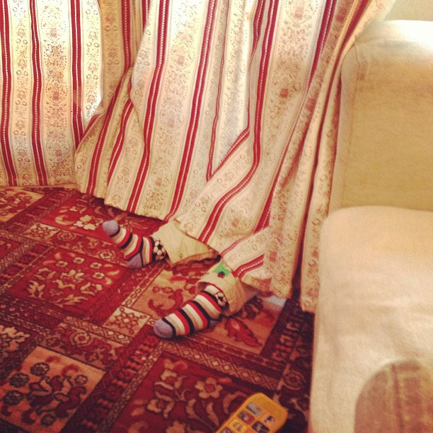 criancas-esconde-esconde-7