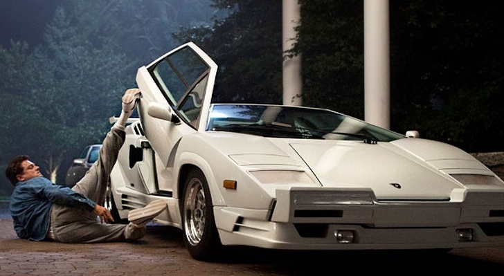 12 Things Men Do That Make Women Melt on the Spot