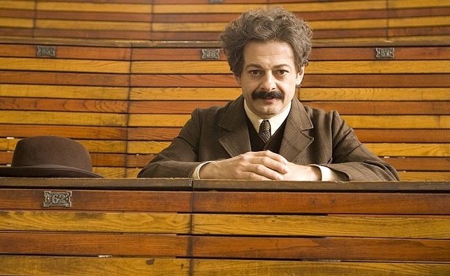 10 Películas sobre verdaderos genios que te enganchan desde la primera escena