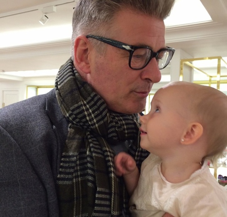 12 Pais famosos mostram que criar uma filha é um verdadeiro prazer