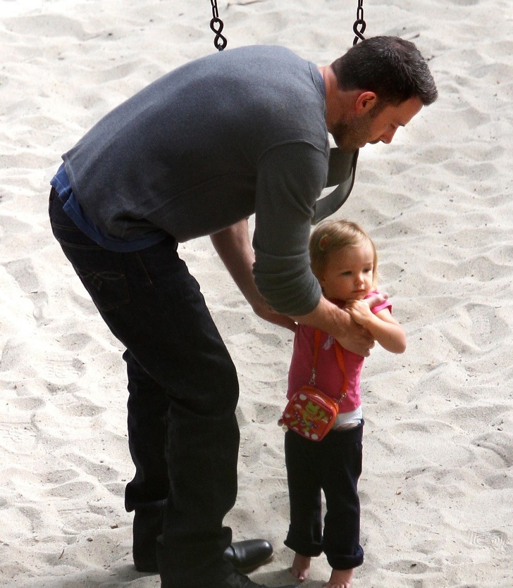 12 Pais famosos mostram que criar uma filha é um verdadeiro prazer