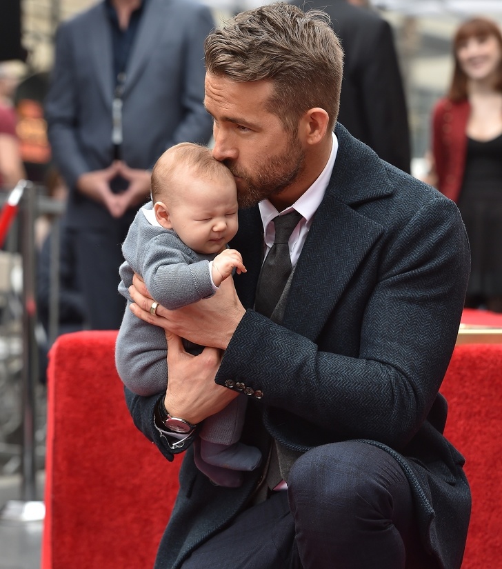 12 Pais famosos mostram que criar uma filha é um verdadeiro prazer