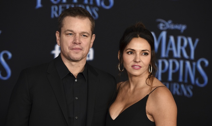 14 Famosos que resultaron tener más hijos de los que pensábamos