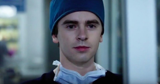 14 Series recién salidas del horno que no te dejarán salir de casa