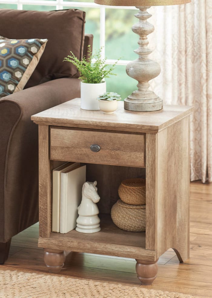 Price: (available in two colors)