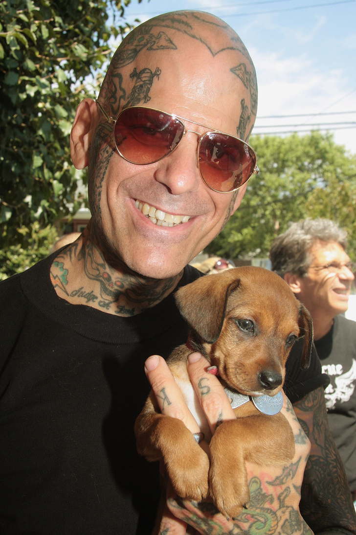 Una “banda” de moteros irrumpe en peleas de perros y les quita los animales a dueños crueles